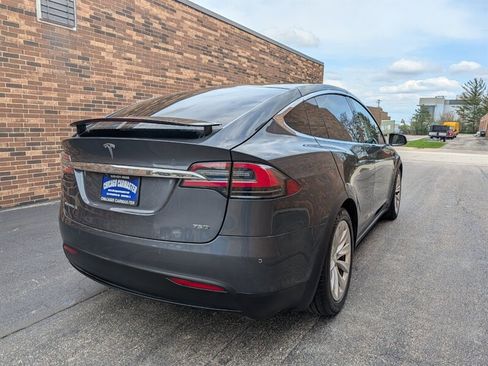 Used 2016 Tesla Model X 75D image 22