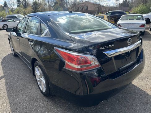 Used 2015 Nissan Altima 2.5 SV FWD image 4