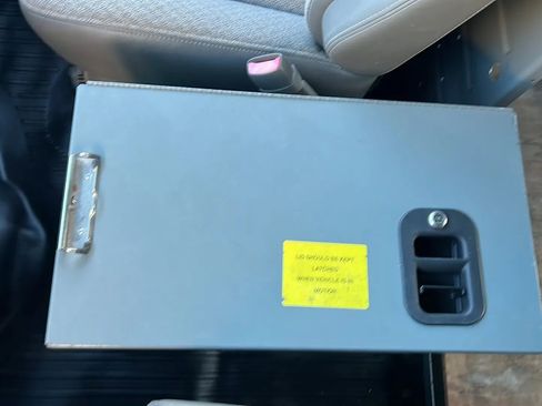 Used 2013 GMC Savana 2500 w/ Power Package image 28