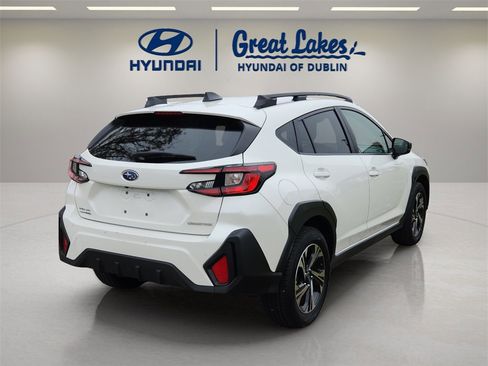 Used 2024 Subaru Crosstrek 2.0i Premium image 5