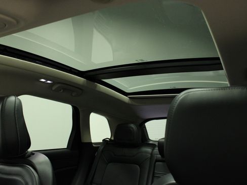 Used 2023 Lincoln Corsair Grand Touring image 10