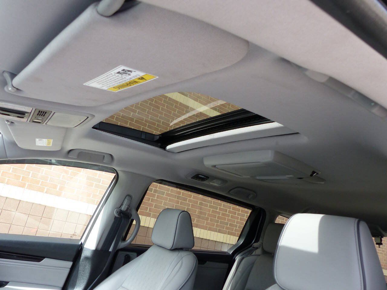 Used 2023 Honda Odyssey Elite image 39