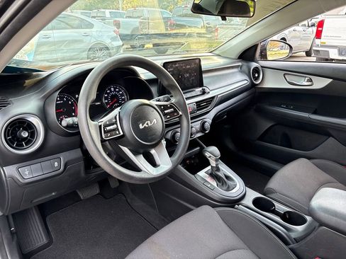 Used 2024 Kia Forte LXS image 6