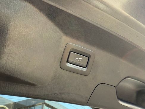 Used 2018 MAZDA CX-9 Grand Touring FWD image 9