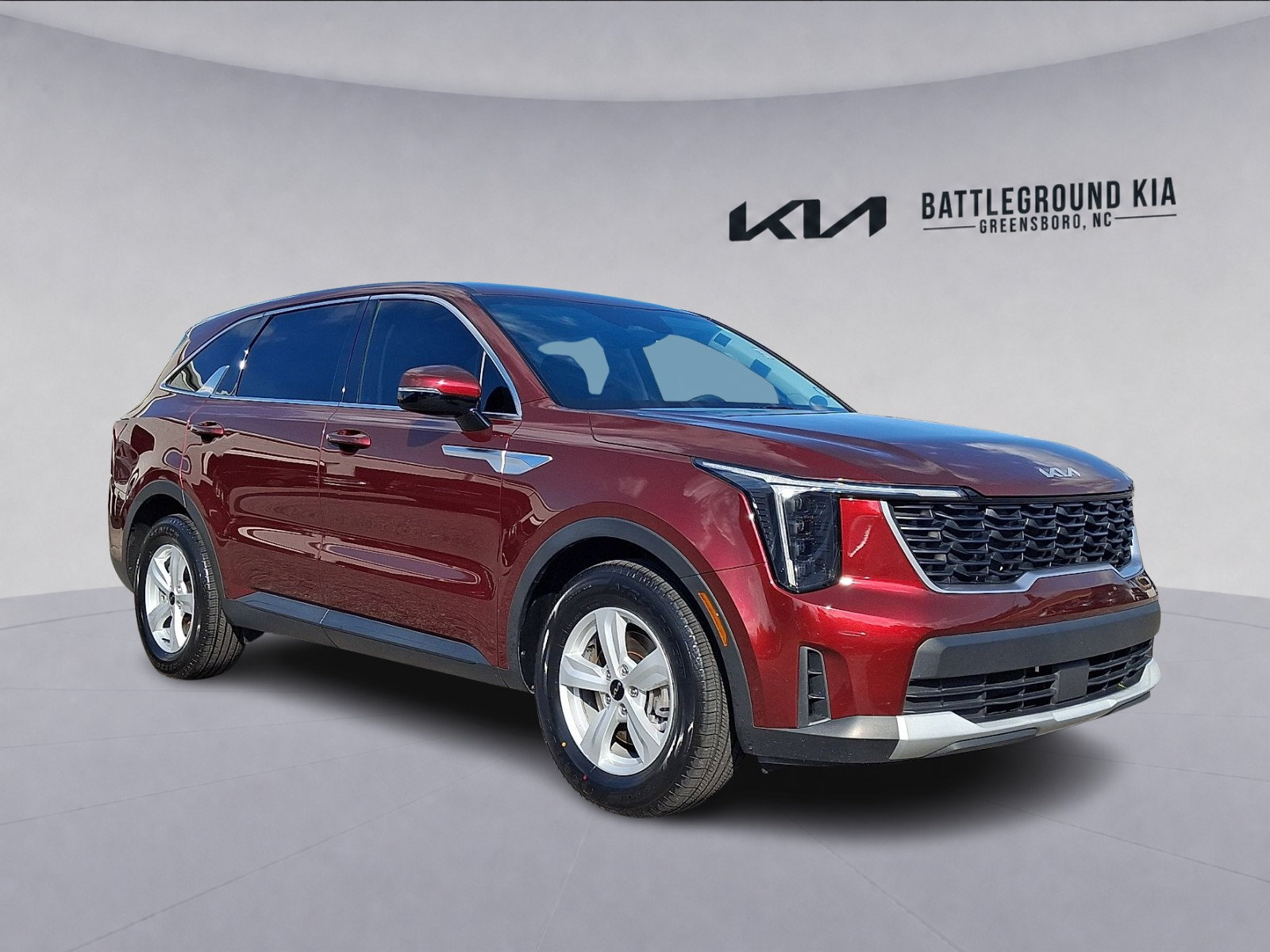 Certified 2025 Kia Sorento LX FWD image 1