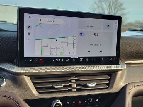 Used 2025 Ford Explorer Platinum w/ Ultimate Package image 26