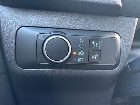 Used 2025 Ford Escape ST-Line image 17