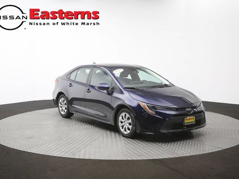 Used 2023 Toyota Corolla LE FWD image 48