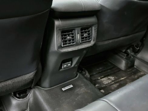 Used 2023 Toyota RAV4 XSE AWD/4WD image 27