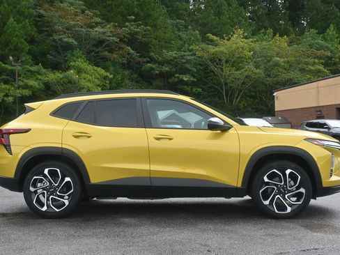 Used 2024 Chevrolet Trax RS w/ Driver Confidence Package image 10