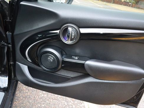 Used 2018 MINI Cooper S FWD image 33