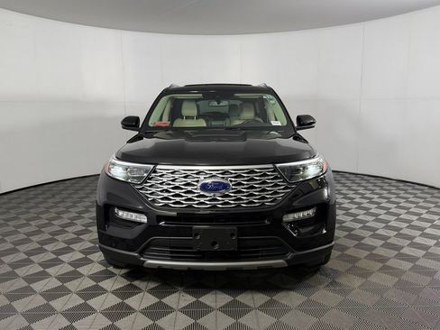 Used 2023 Ford Explorer Platinum w/ Technology Package AWD/4WD image 5