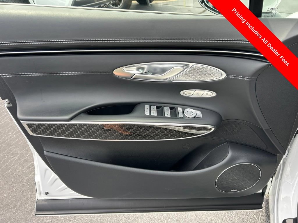 Used 2022 Genesis GV70 3.5T Sport w/ Sport Prestige Package AWD/4WD image 4