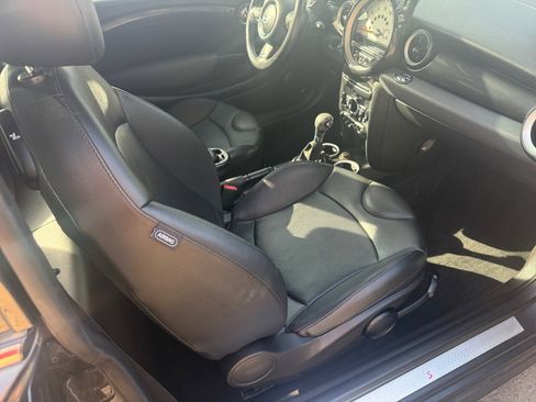 Used 2011 MINI Cooper S image 27