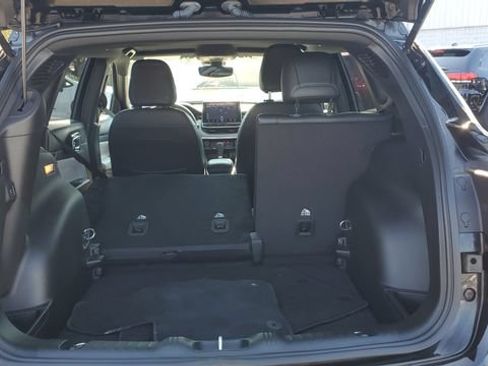 Used 2023 Jeep Compass Limited w/ Elite Group AWD/4WD image 23