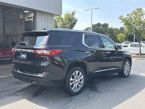 Used 2018 Chevrolet Traverse Premier AWD/4WD image 5