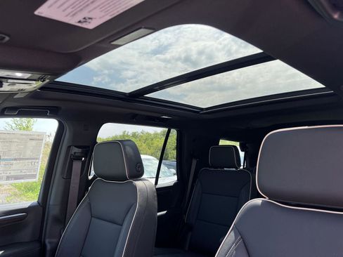New 2026 Chevrolet Tahoe Premier w/ Sun And Tow Package AWD/4WD image 15