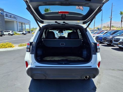 Certified 2025 Subaru Forester Touring w/ Touring Package AWD/4WD image 16
