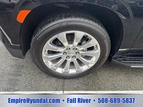 Used 2023 Chevrolet Tahoe Premier w/ Premium Package 2 AWD/4WD image 12