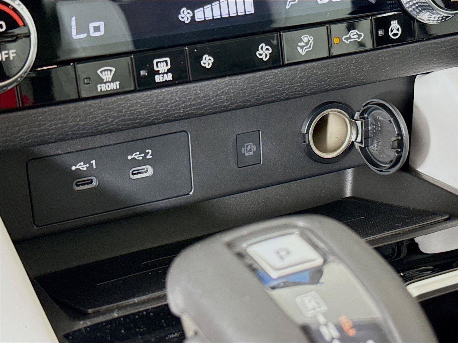 New 2026 Mitsubishi Outlander SE FWD image 12