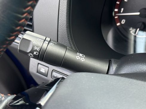 Used 2022 Nissan Frontier PRO-4X AWD/4WD image 16