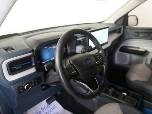 Certified 2025 Ford Maverick XLT w/ XLT Luxury Package FWD image 18