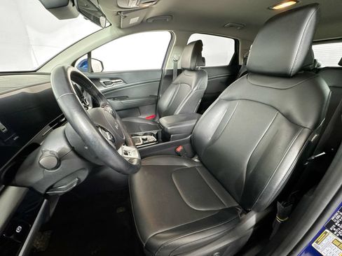 Used 2024 Kia Sportage EX FWD image 21