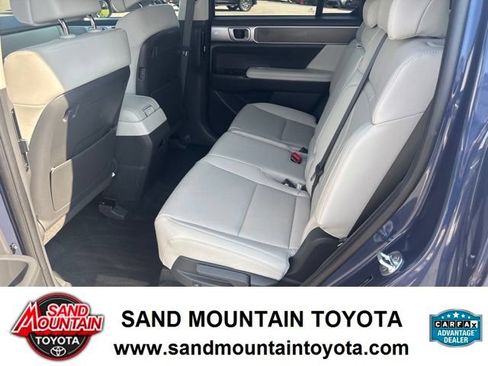 Used 2026 Hyundai Santa Fe SEL AWD/4WD image 13