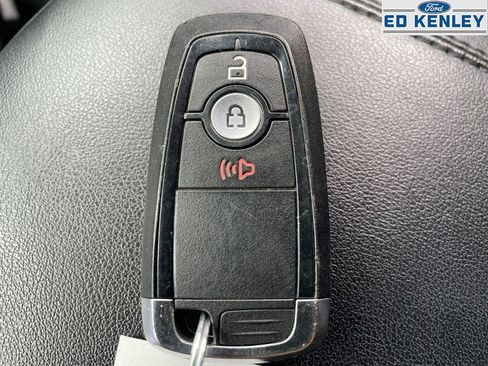 Used 2024 Ford Edge SEL image 13