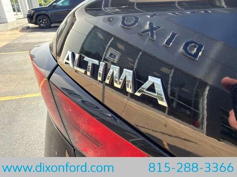 Used 2019 Nissan Altima 2.5 Platinum AWD/4WD image 28
