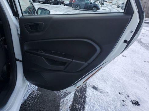 Used 2018 Ford Fiesta SE image 29