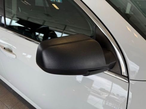Used 2017 Chevrolet Equinox LS FWD image 11