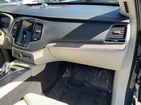 Used 2023 Volvo XC90 T8 Ultimate w/ Lounge Package AWD/4WD image 83