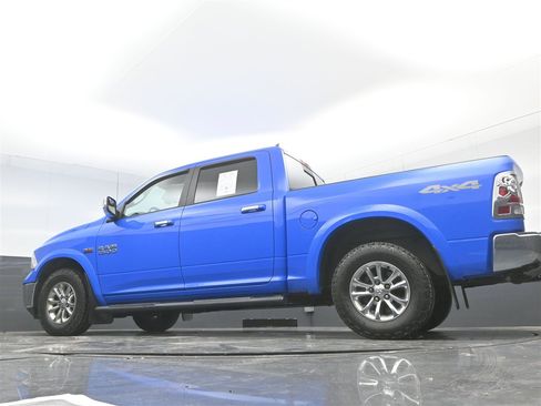 Used 2018 RAM 1500 SLT image 36