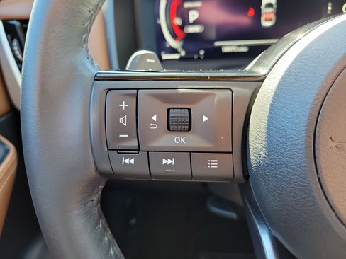 Used 2024 Nissan Rogue Platinum w/ Platinum Premium Package image 28