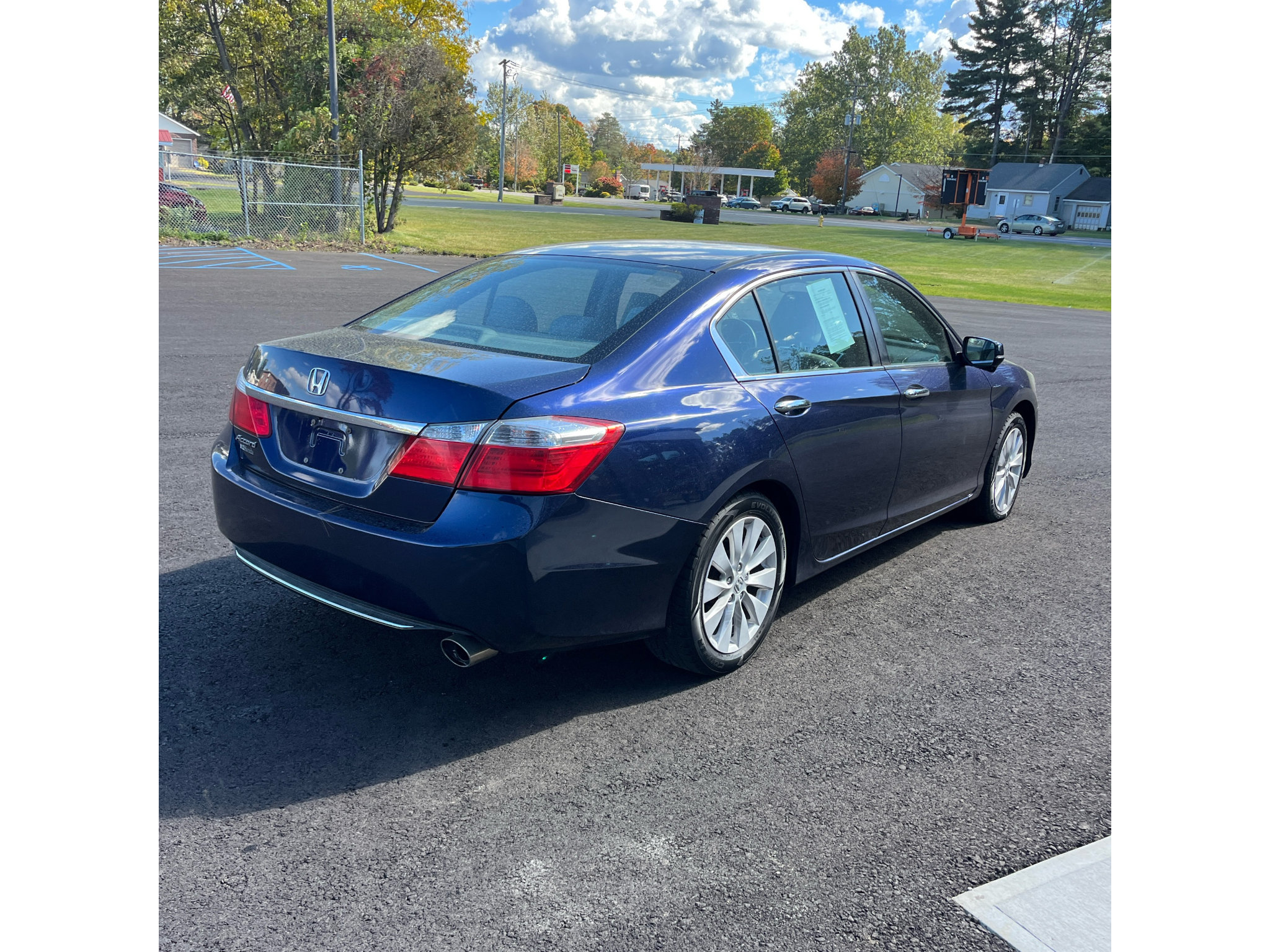 Used 2015 Honda Accord EX image 6
