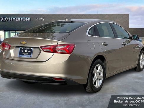 Used 2022 Chevrolet Malibu LT image 9