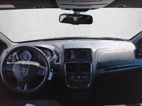Used 2014 Dodge Grand Caravan SE image 13