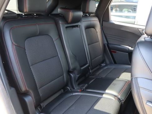 Certified 2023 Ford Escape ST-Line w/ Tech Pack #1 FWD image 31