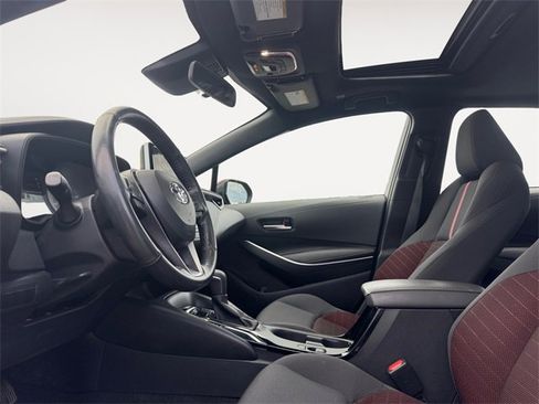 Used 2023 Toyota Corolla SE image 9