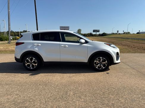 Used 2022 Kia Sportage LX FWD image 13