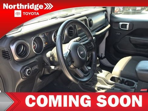 Used 2022 Jeep Wrangler Sport AWD/4WD image 7