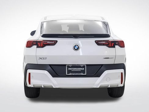 New 2026 BMW X2 xDrive28i w/ Technology Package AWD/4WD image 4