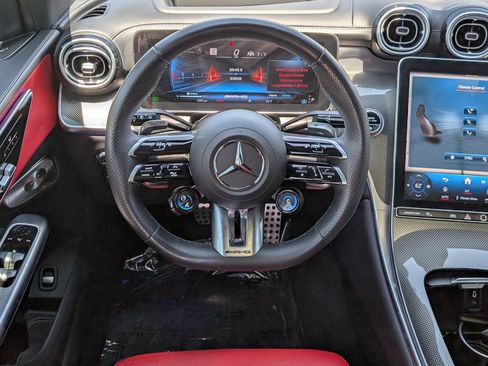 Used 2024 Mercedes-Benz GLC 43 AMG 4MATIC image 25