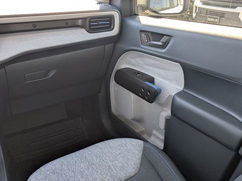 New 2025 Ford Maverick XLT w/ XLT Luxury Package image 18