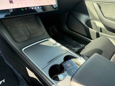Used 2023 Tesla Model 3 Standard Range RWD image 13