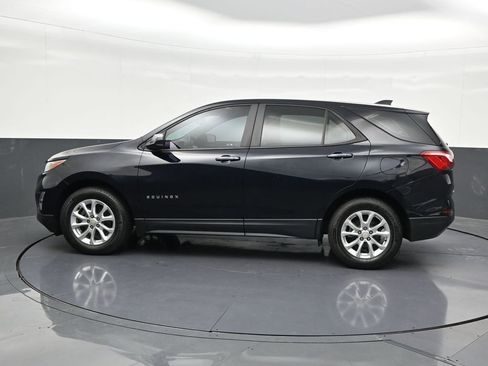 Used 2020 Chevrolet Equinox LS FWD image 2