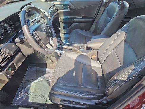Used 2013 Honda Accord Sport image 25