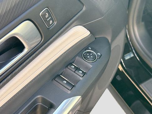 Used 2024 Ford Mustang Premium image 21