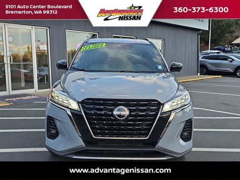 Used 2024 Nissan Kicks SR w/ SR Premium Package image 8
